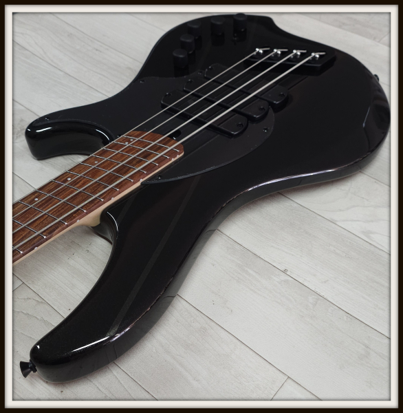 Preview: Dingwall JT3 John Taylor 4-String, Stealth Black, Signature